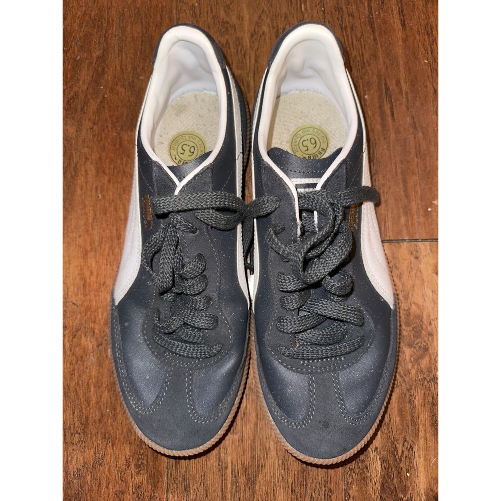 Puma Classic Suede Gum Sole Athletic Shoes Gray‎ White Lace Up Kids Size 6.5